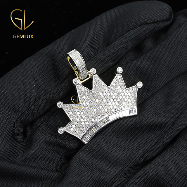 Iced Out Bling Bling Moissanite Diamond Crown Hip Hop Pendant