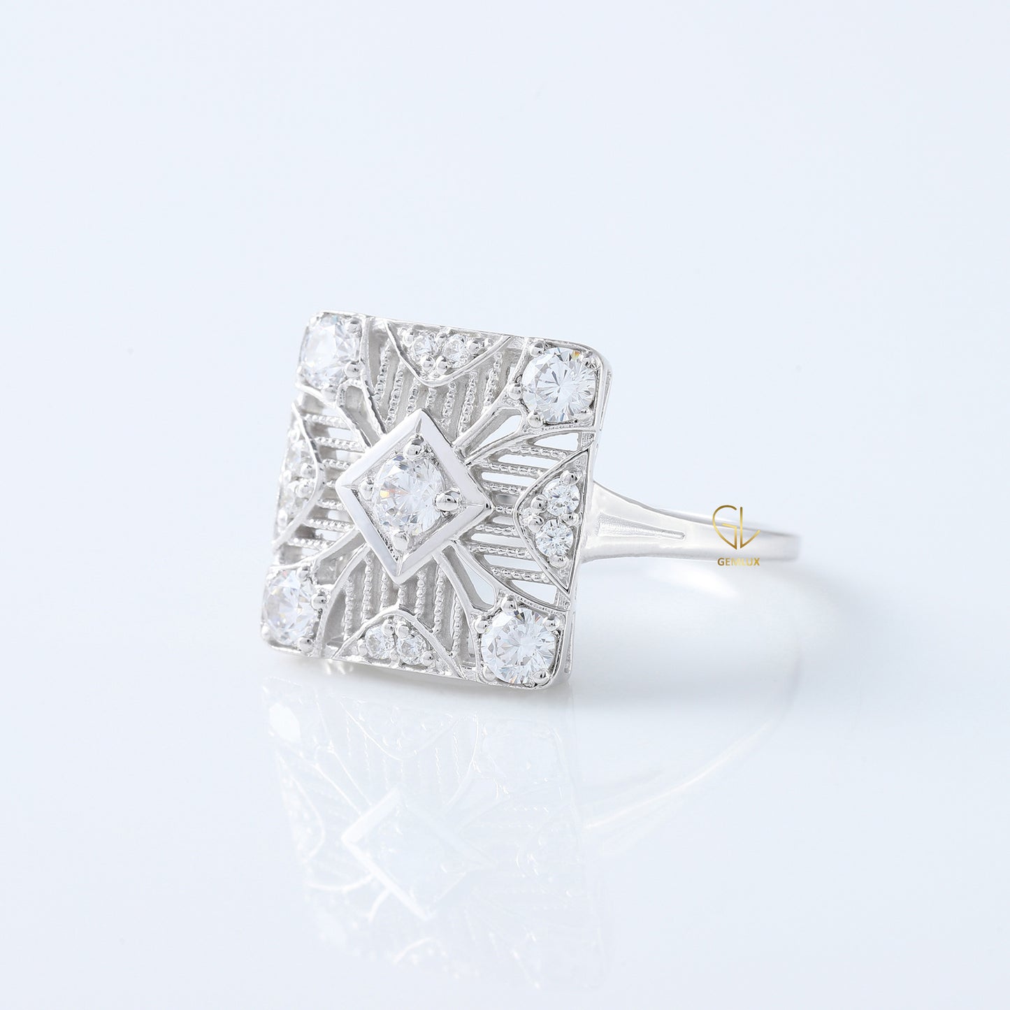 1890s Vintage Filigree Design Round Lab Grown Antique Ring