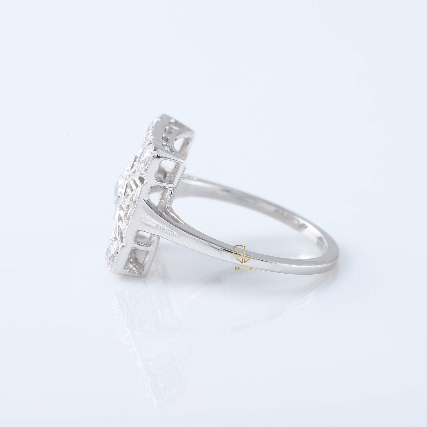 1890s Vintage Filigree Design Round Lab Grown Antique Ring
