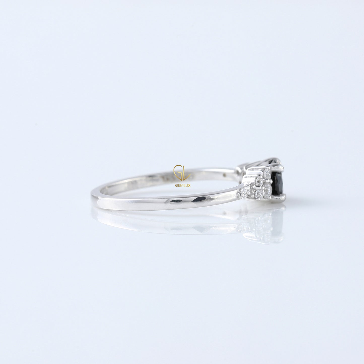 Black Round Cut Natural Diamond Tiny Cluster Ring