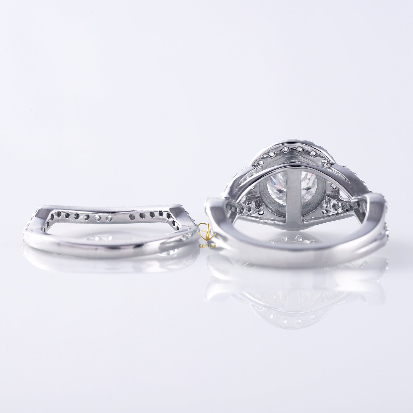 Round Cut Moissanite Twisted Ring With Curved Matching Bridal Ring Set