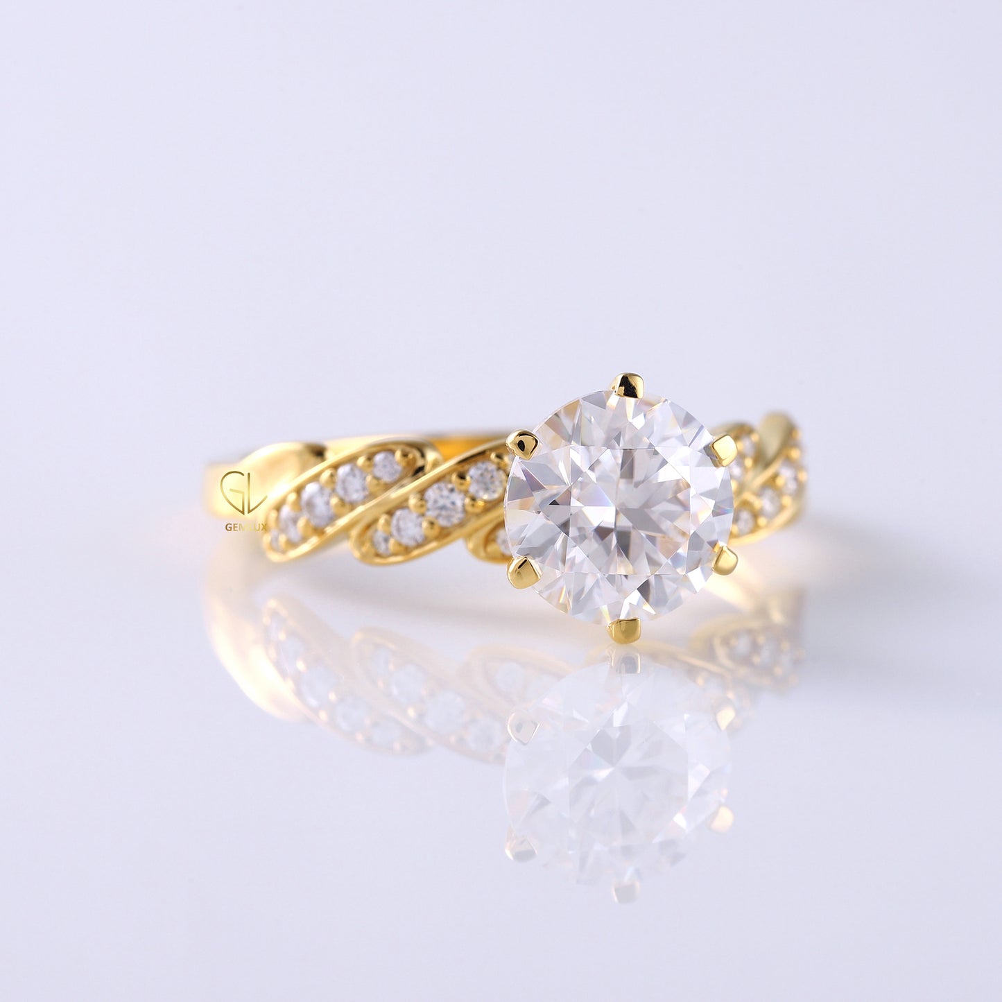 Twisted Round Cut Moissanite Diamond Engagement Ring