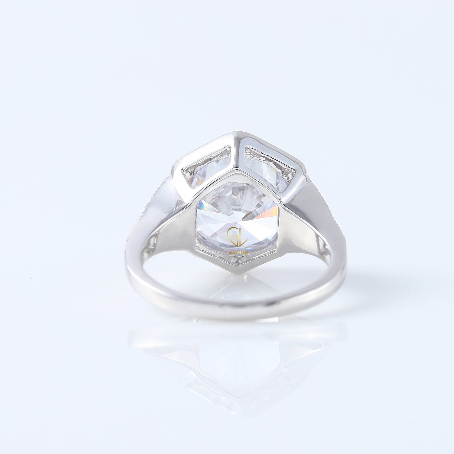 Art Deco Round Cut Moissanite Diamond Bezel Set Milgrain Engagement Ring