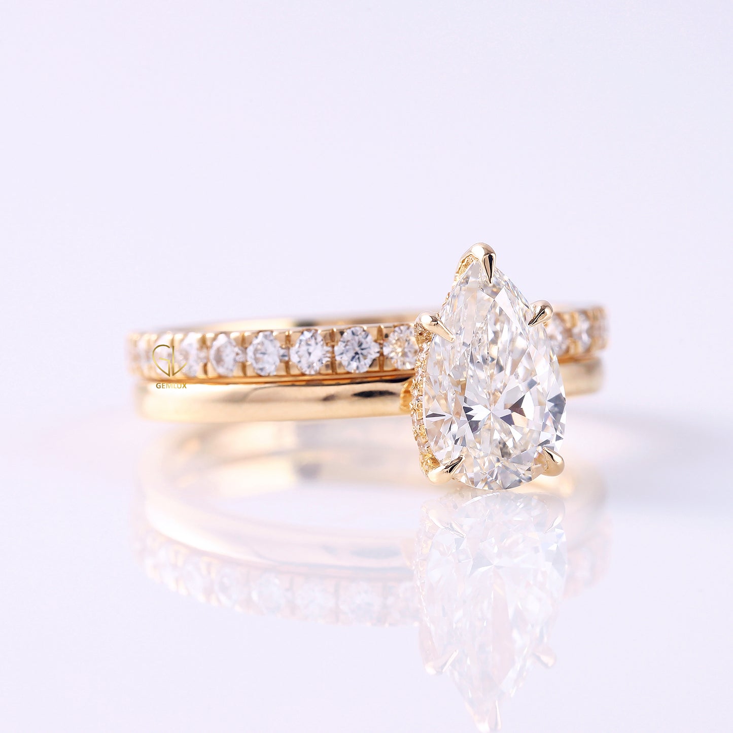 Pear Cut Moissanite Solitaire Ring Set