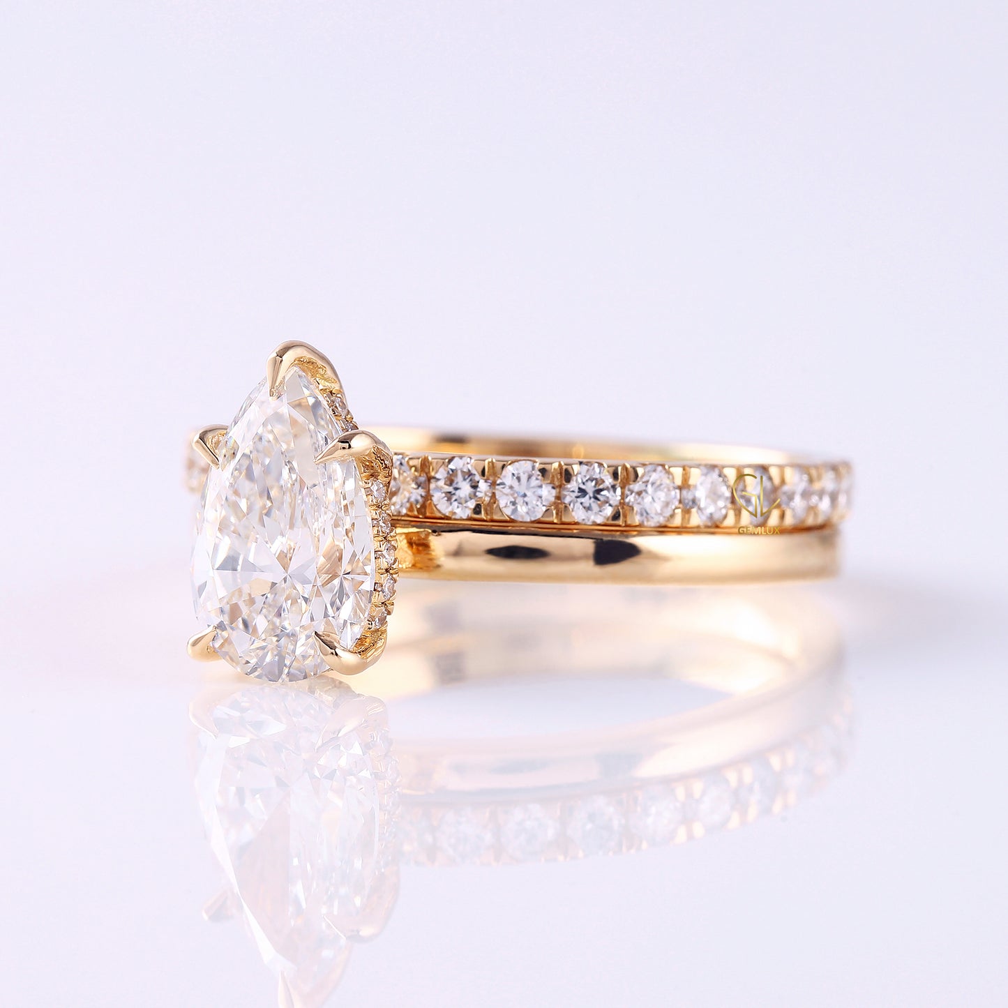 Pear Cut Moissanite Solitaire Ring Set