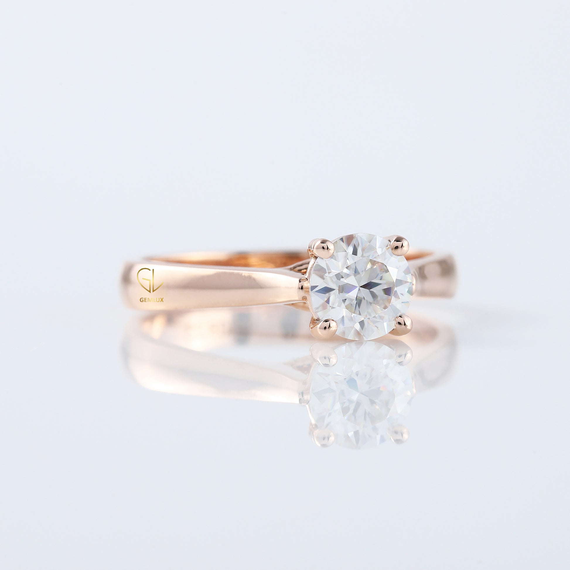 Pinch Style 1 Ct Round Cut Moissanite Solitaire Ring