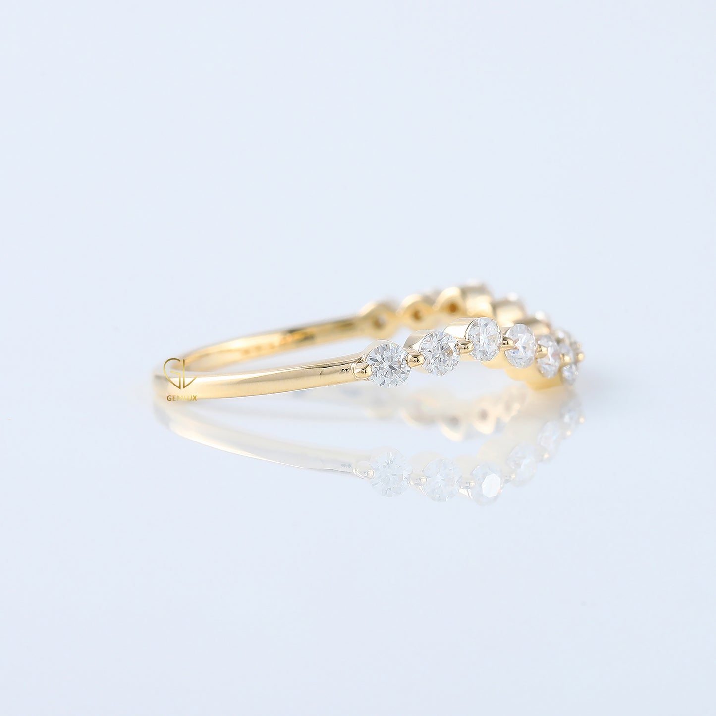 Round Cut Moissanite Diamond Curved Wedding Band