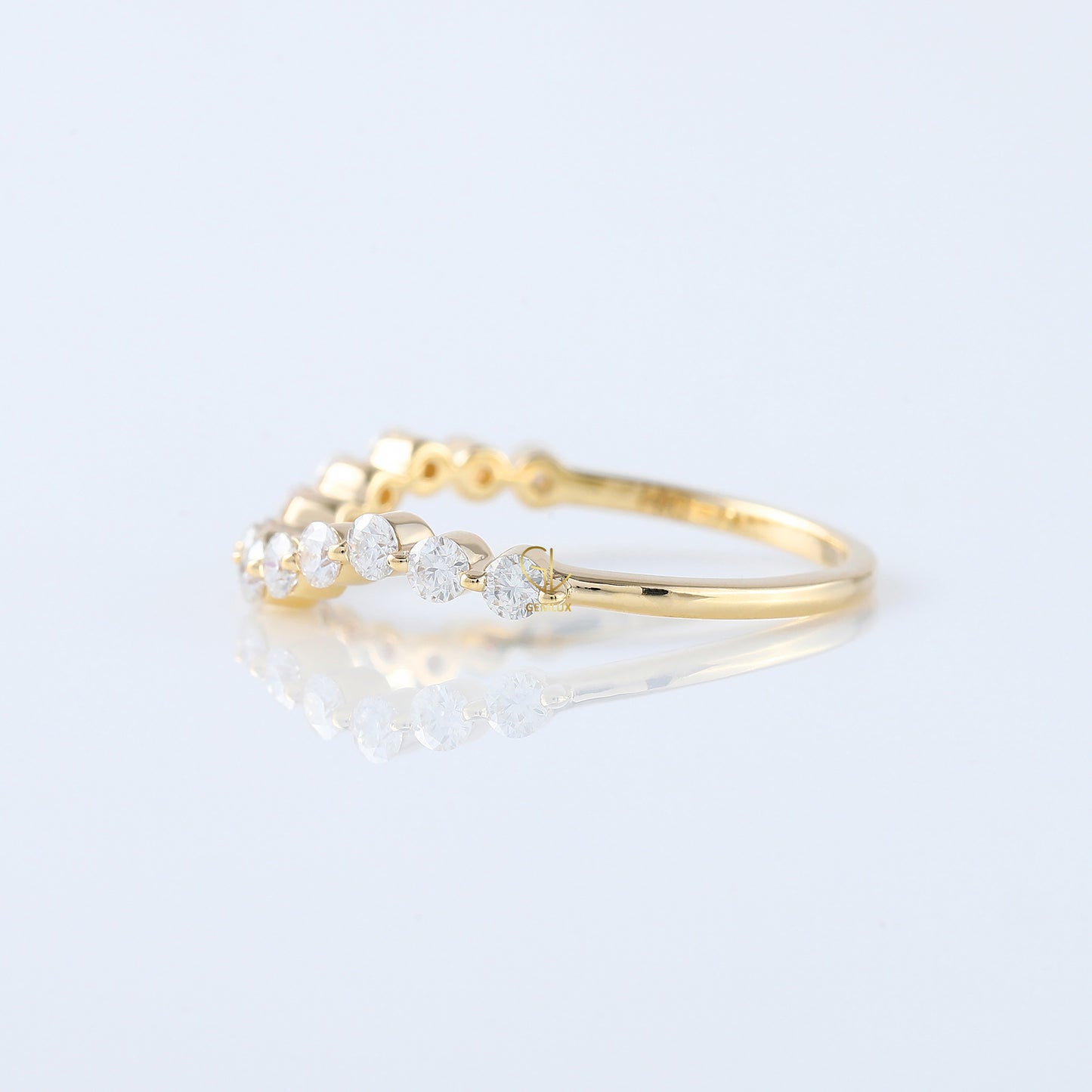 Round Cut Moissanite Diamond Curved Wedding Band