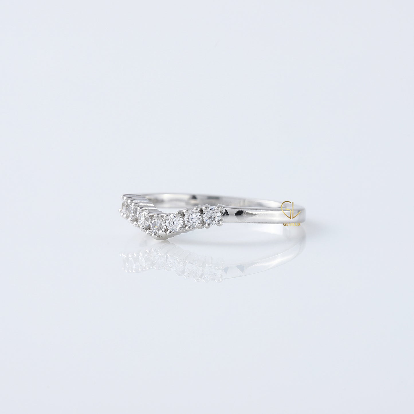 Seven Stone Round Cut Lab Grown Curved Wedding Ring