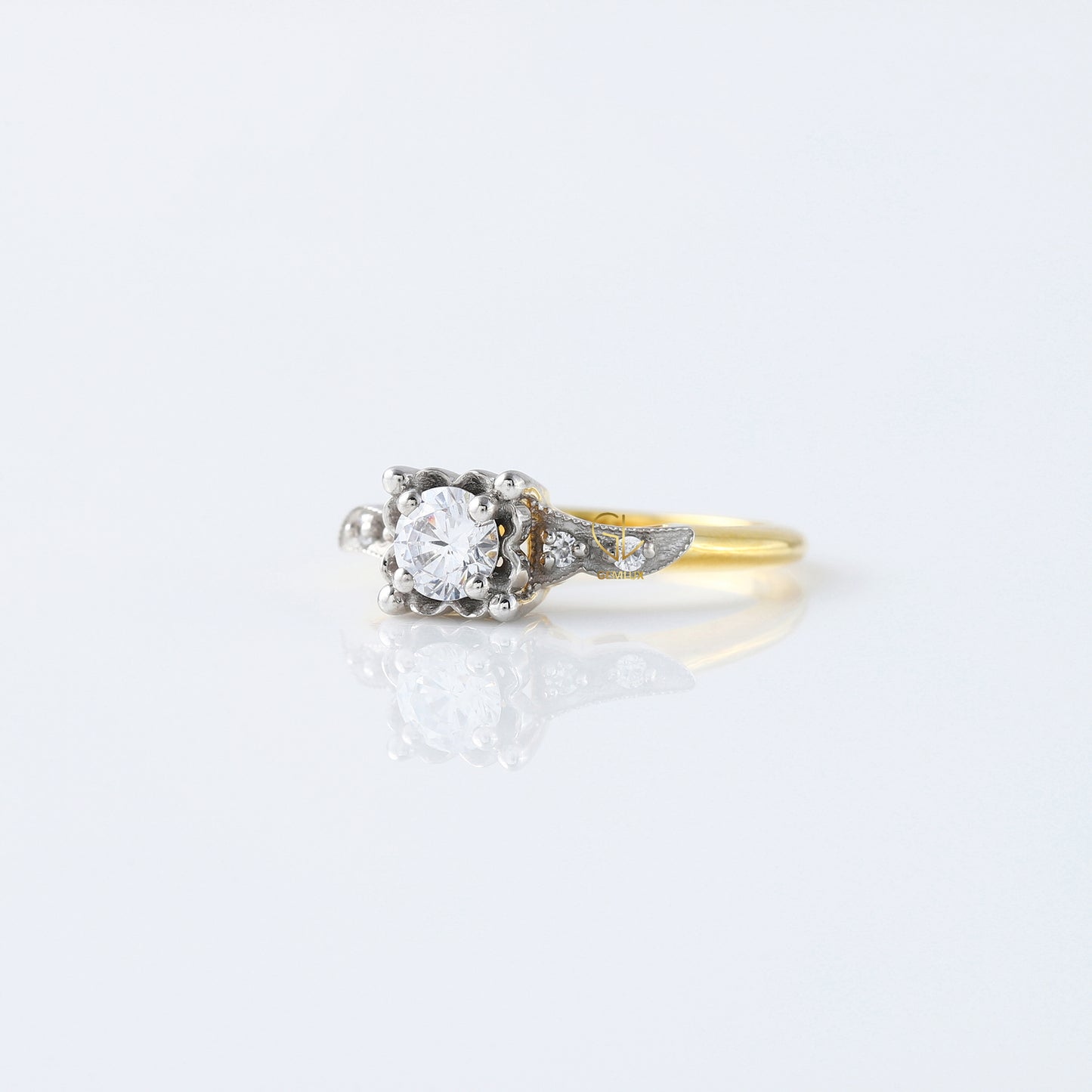 Two Tone Vintage Round Cut Moissanite Diamond Engagement Ring