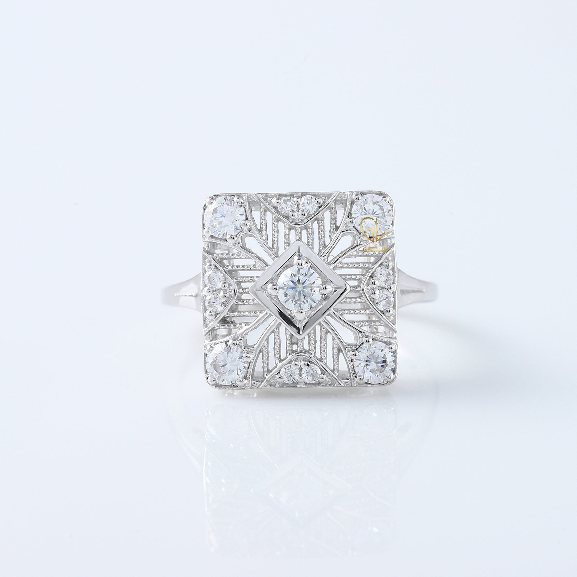 1890s Vintage Filigree Design Round Lab Grown Antique Ring