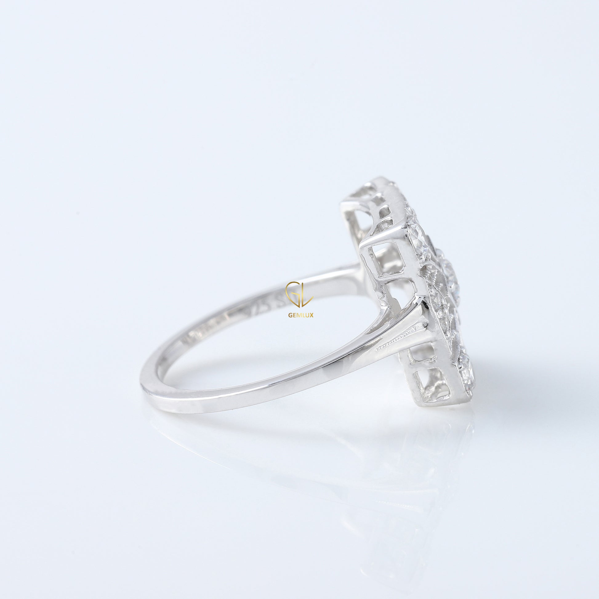 1890s Vintage Filigree Design Round Lab Grown Antique Ring
