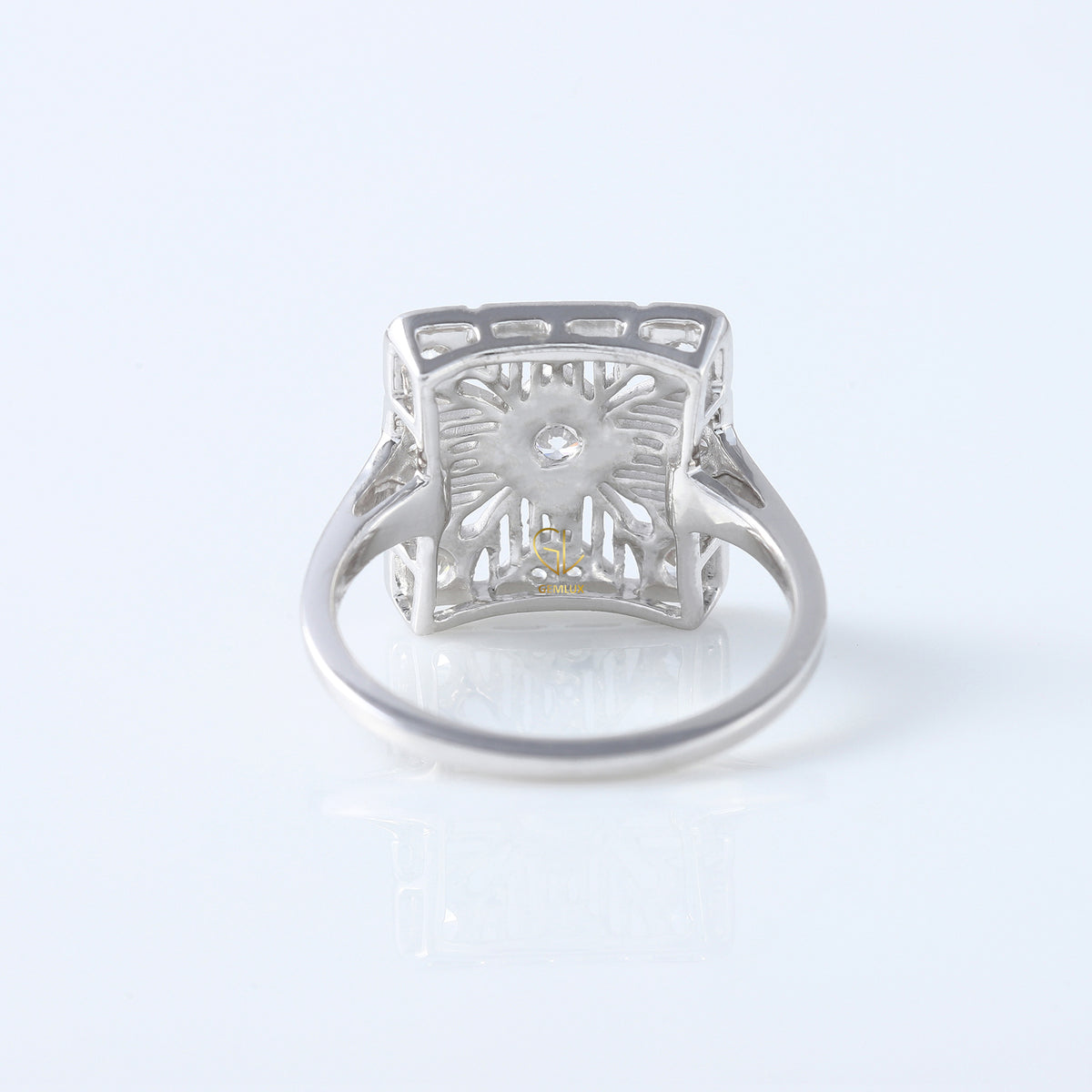 1890s Vintage Filigree Design Round Lab Grown Antique Ring