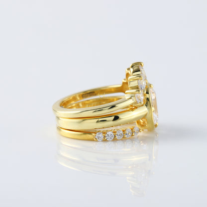 2 ct Elongated Cushion Moissanite Diamond Trio Ring Set - Yellow Gold