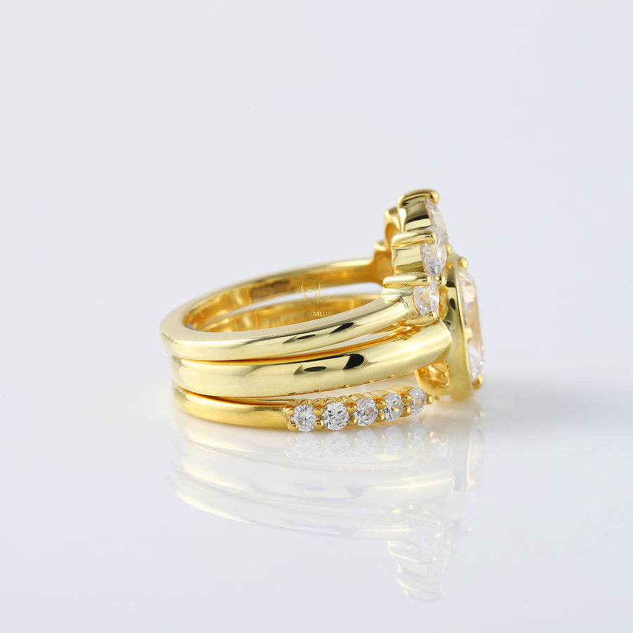 2 ct Elongated Cushion Moissanite Diamond Trio Ring Set - Yellow Gold