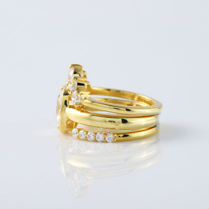 2 ct Elongated Cushion Moissanite Diamond Trio Ring Set - Yellow Gold