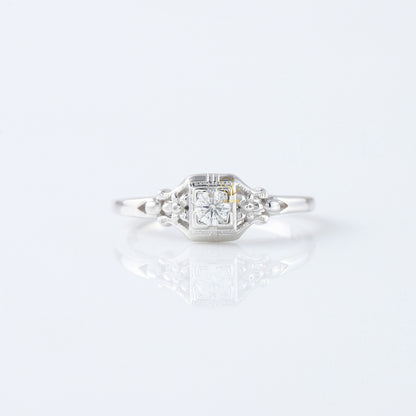 Antique Filigree Round Moissanite Diamond Engagement Ring