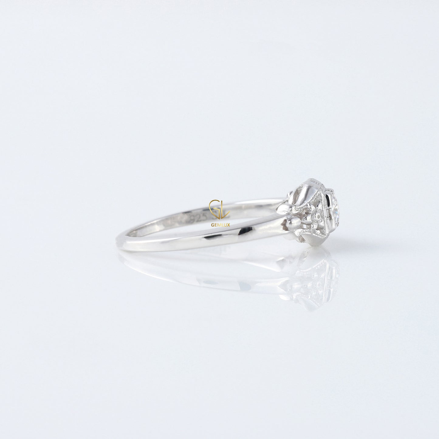 Antique Filigree Round Moissanite Diamond Engagement Ring