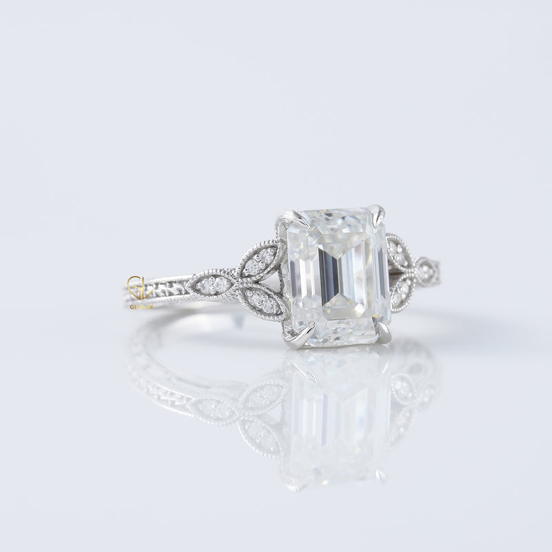 Art Deco Vintage Emerald Cut Moissanite Diamond Filigree Ring
