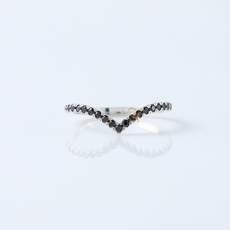 Black Round Cut Moissanite Diamond Curved Wedding Band