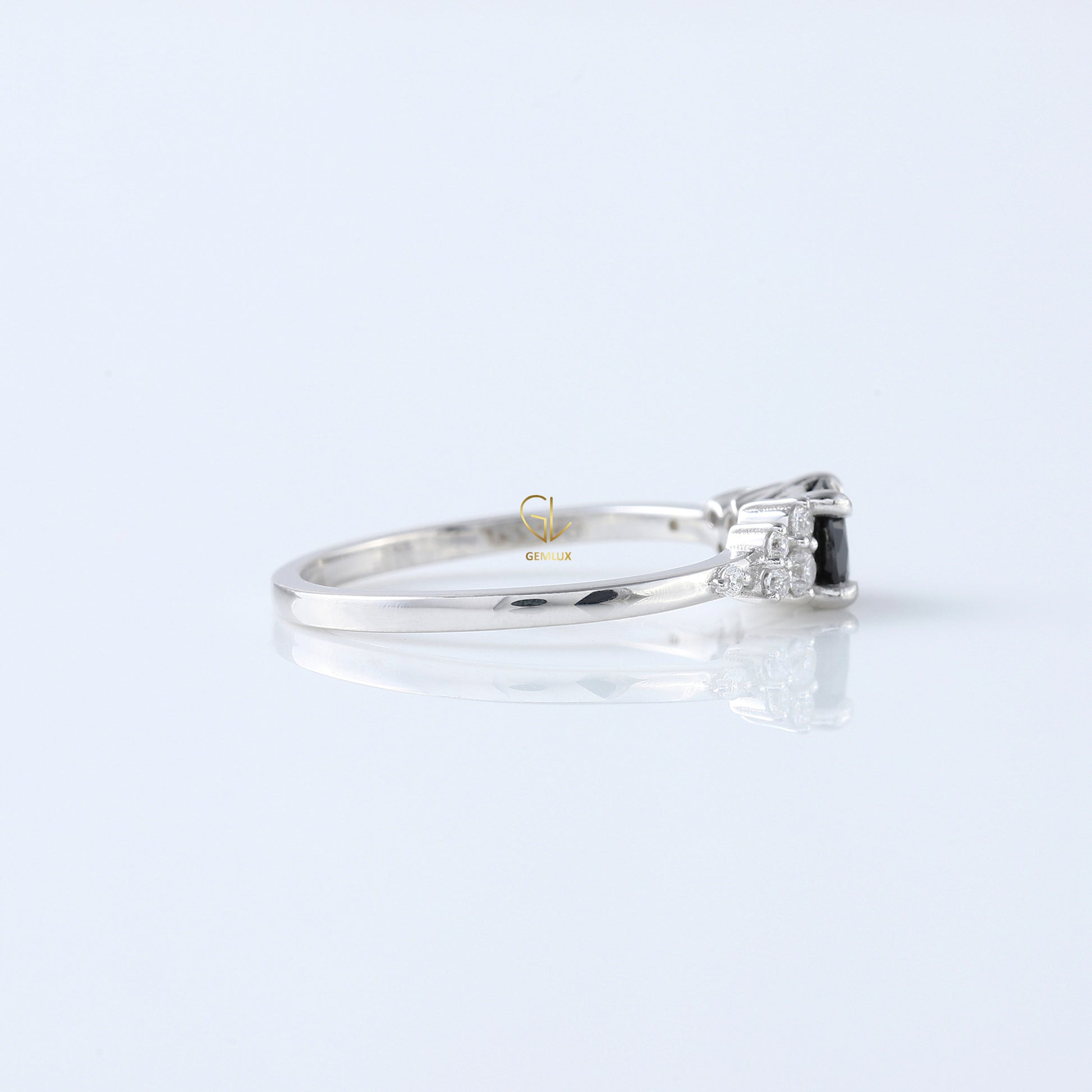 Black Round Cut Natural Diamond Tiny Cluster Ring