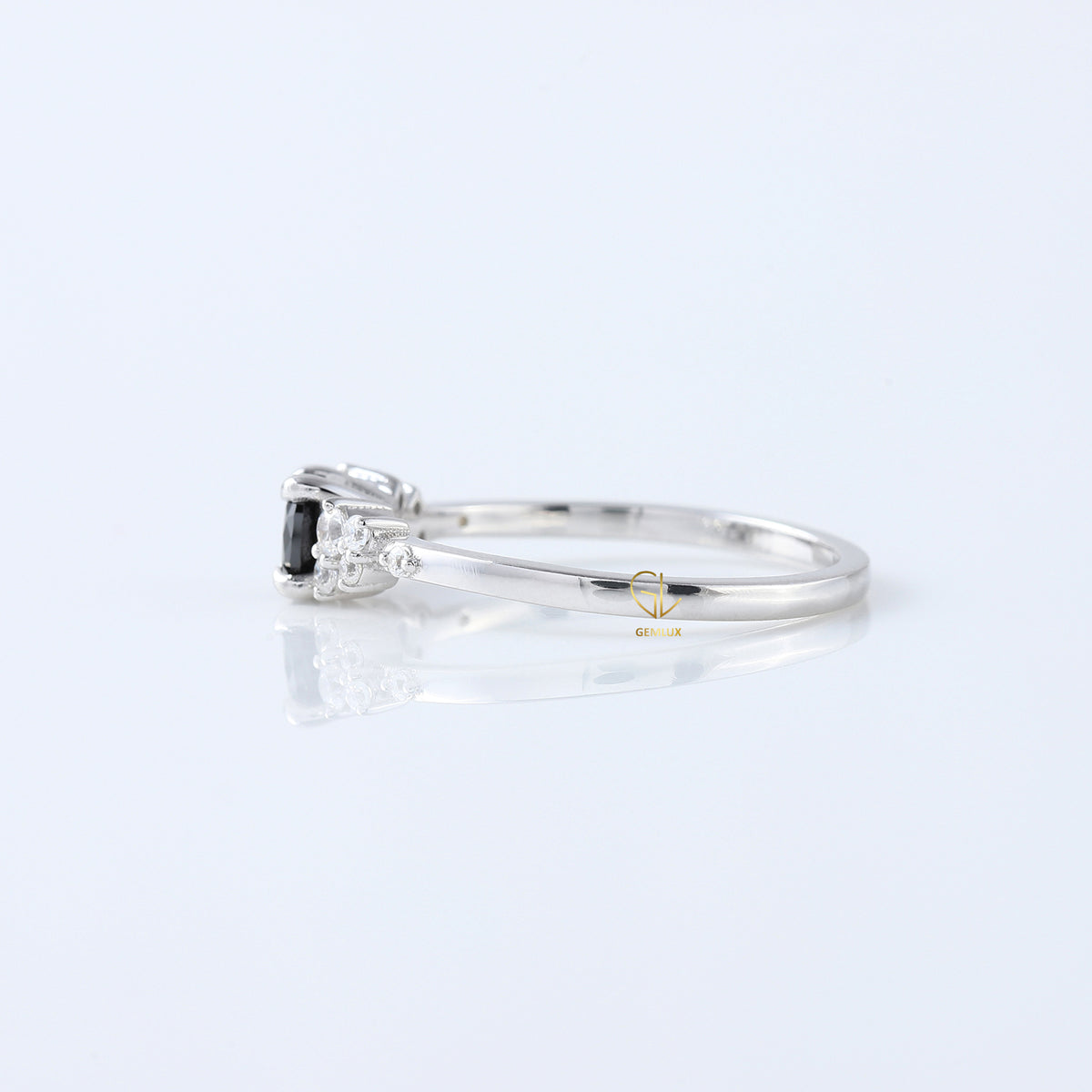 Black Round Cut Natural Diamond Tiny Cluster Ring