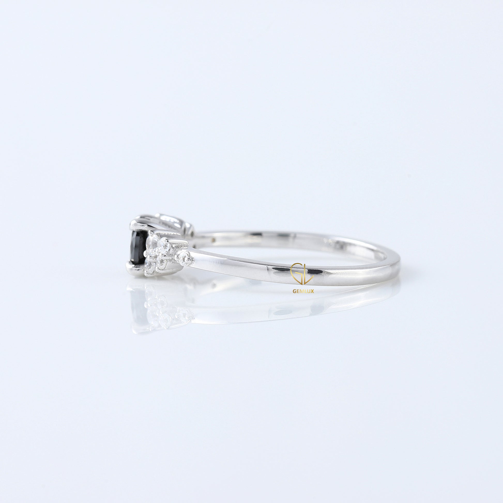 Black Round Cut Natural Diamond Tiny Cluster Ring