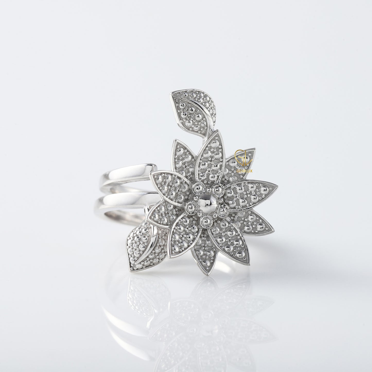 Floral and Leaf Shape Engagement Ring