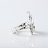 Floral and Leaf Shape Engagement Ring