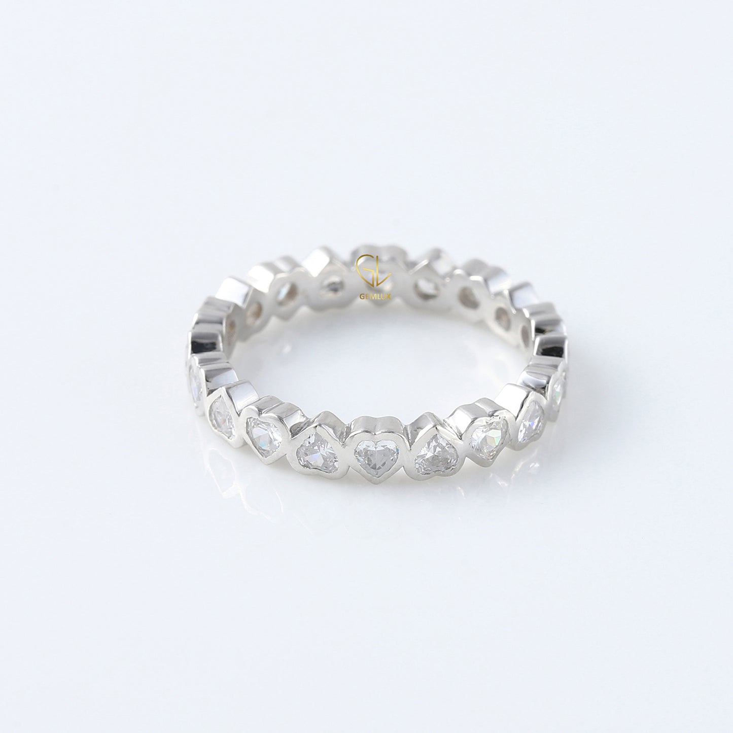 Heart Shape Moissanite Diamond Bezel Set Wedding Band