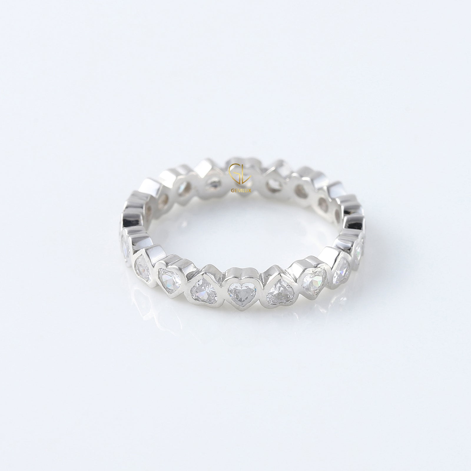 Heart Shape Moissanite Diamond Bezel Set Wedding Band