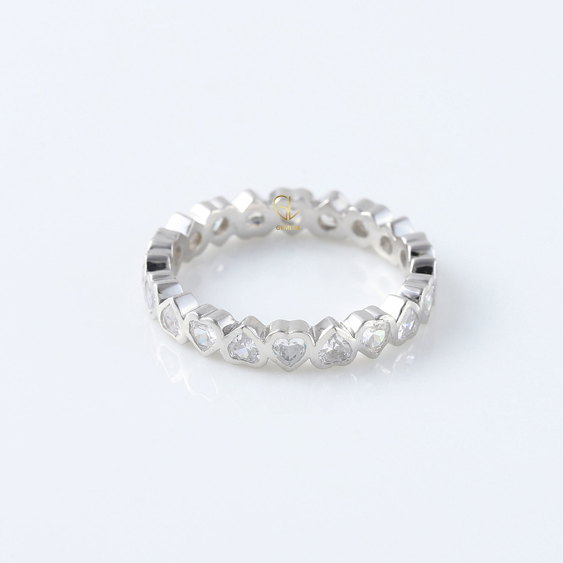 Heart Shape Moissanite Diamond Bezel Set Wedding Band