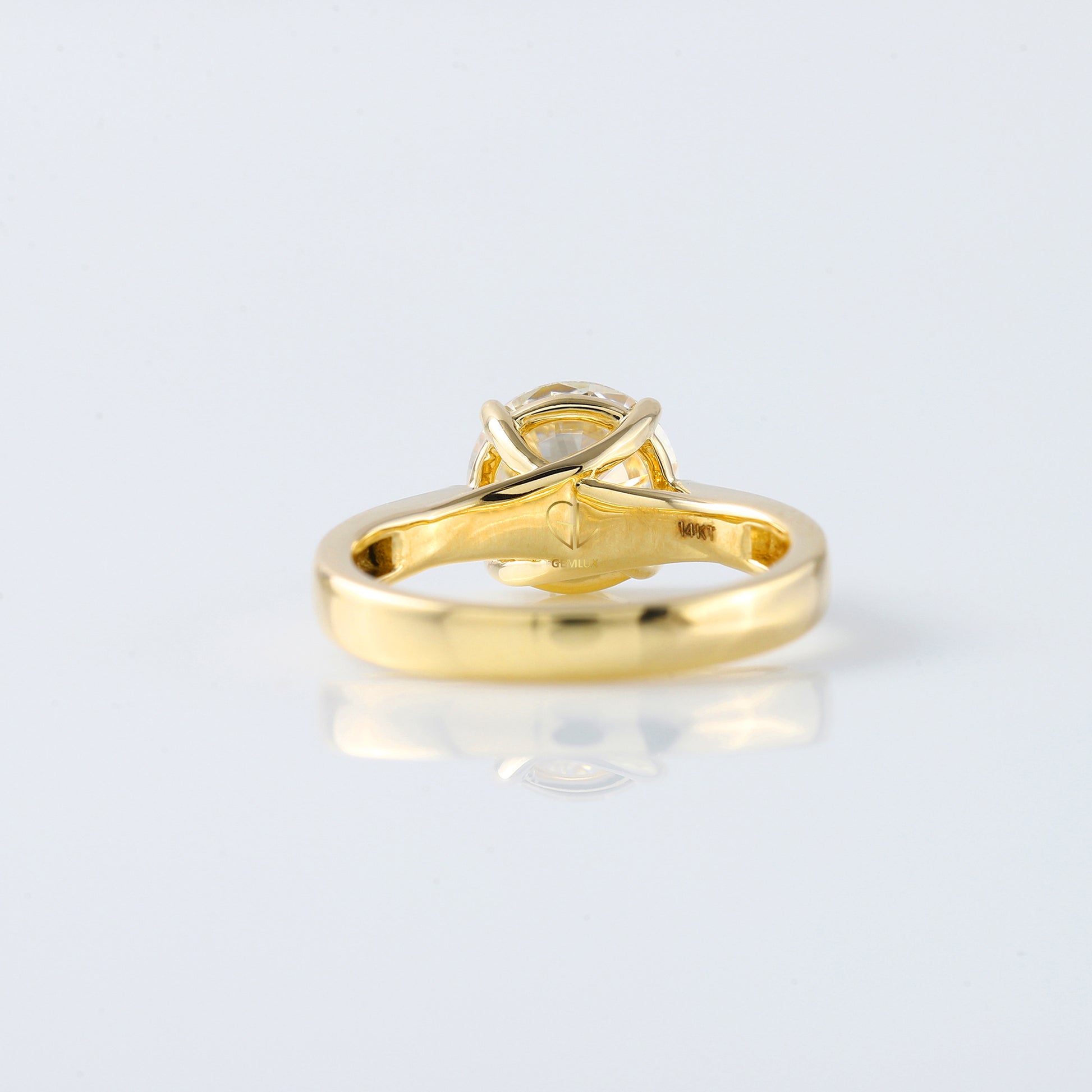 IGI Certified Round Cut Lab Grown Diamond Solitaire Engagement Ring