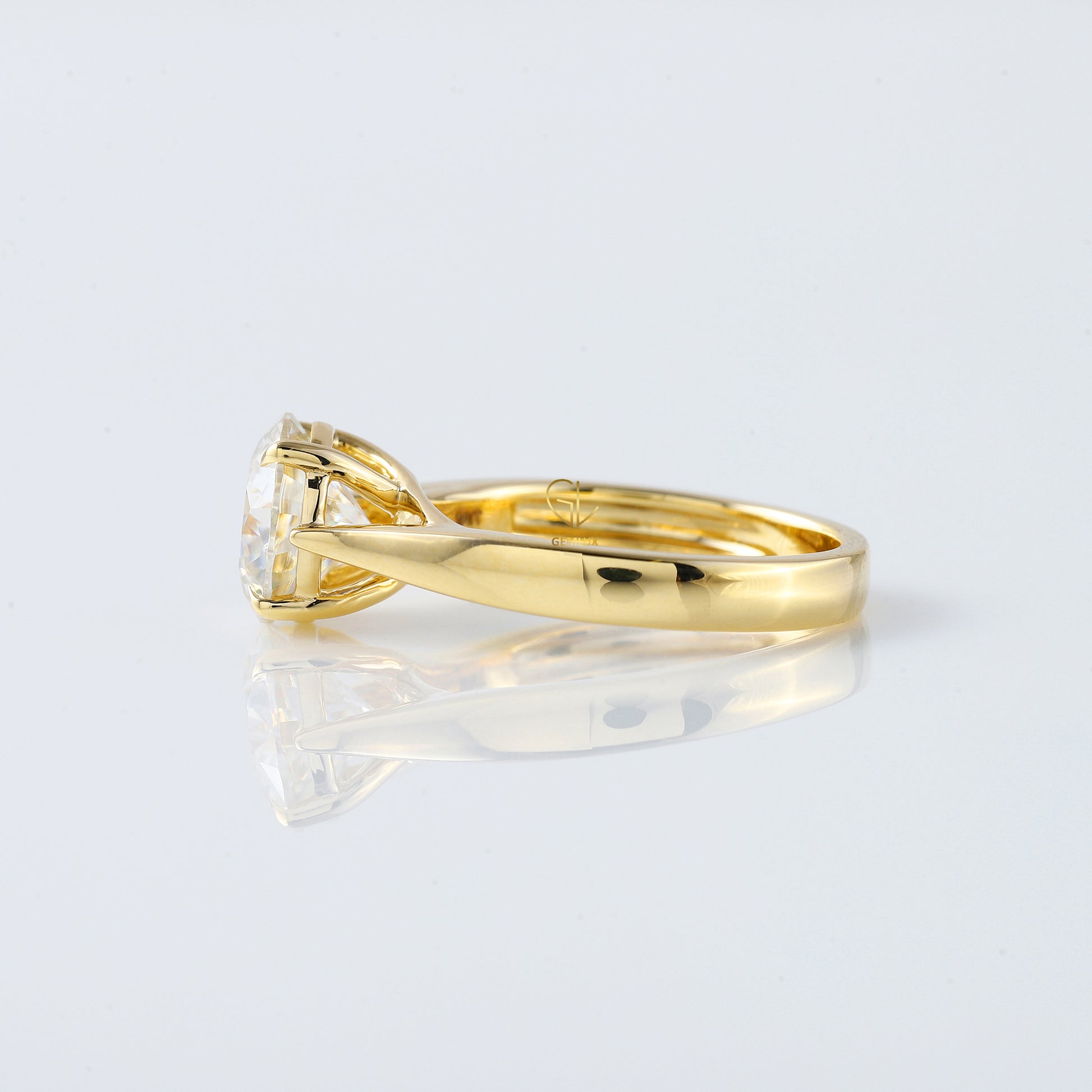 IGI Certified Round Cut Lab Grown Diamond Solitaire Engagement Ring