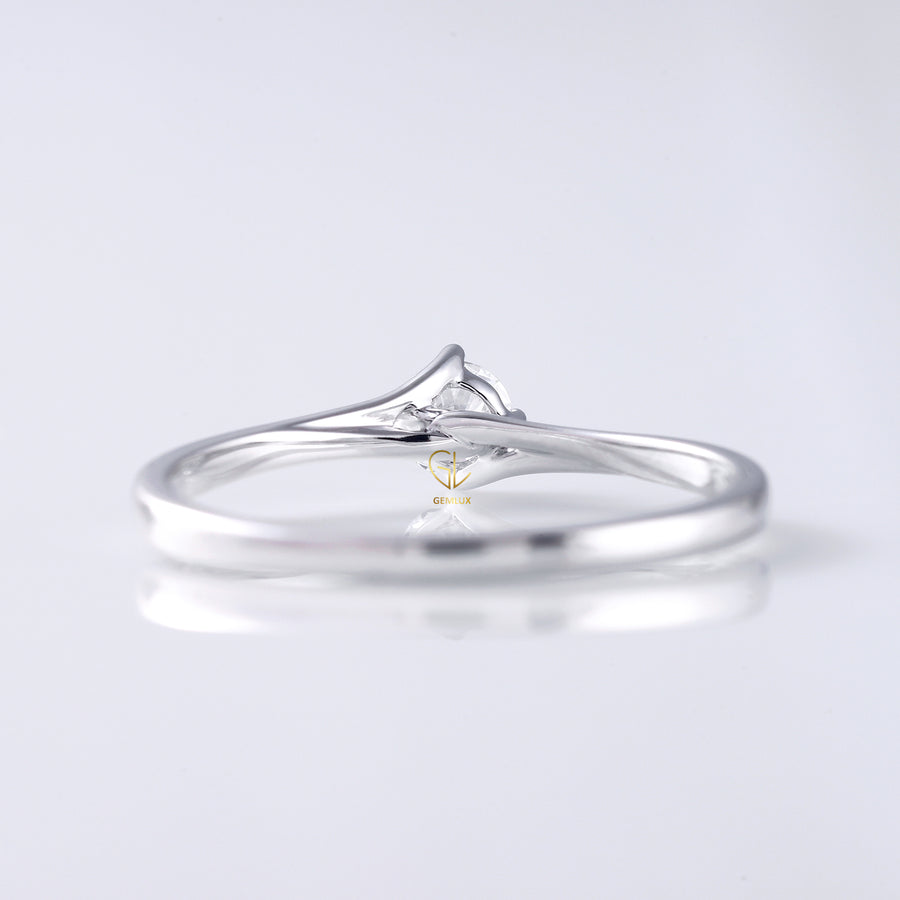 Classic Round Moissanite Solitaire Ring - Minimal Design