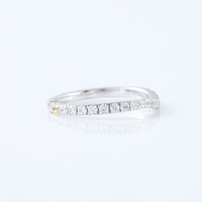 Minimalist Ring, Round Cut Lab Grown Diamond Curved Wedding Ring