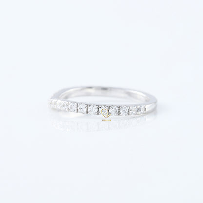 Minimalist Ring, Round Cut Lab Grown Diamond Curved Wedding Ring