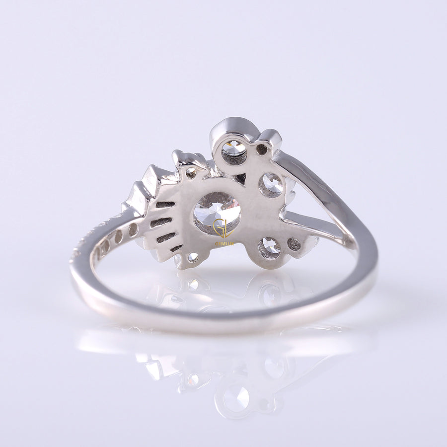 Round Moissanite Bezel Set Cluster Ring