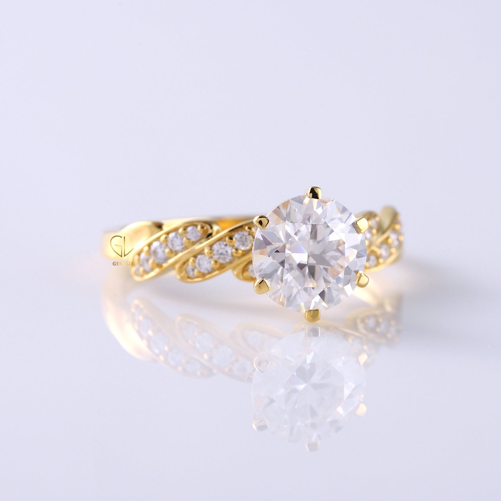 Twisted Round Cut Moissanite Diamond Engagement Ring 