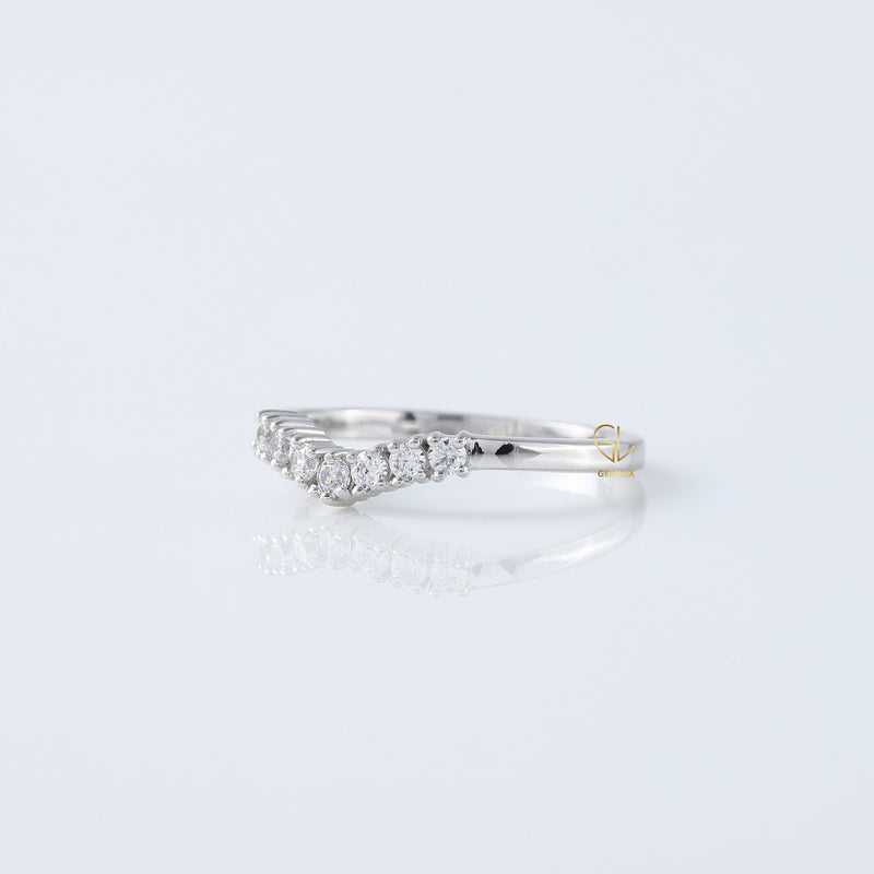 Seven Stone Round Cut Moissanite Diamond Wishbone Wedding Band