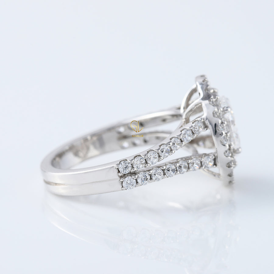 Split Shank 1 Ct Oval Cut Moissanite Double Halo Engagement Ring