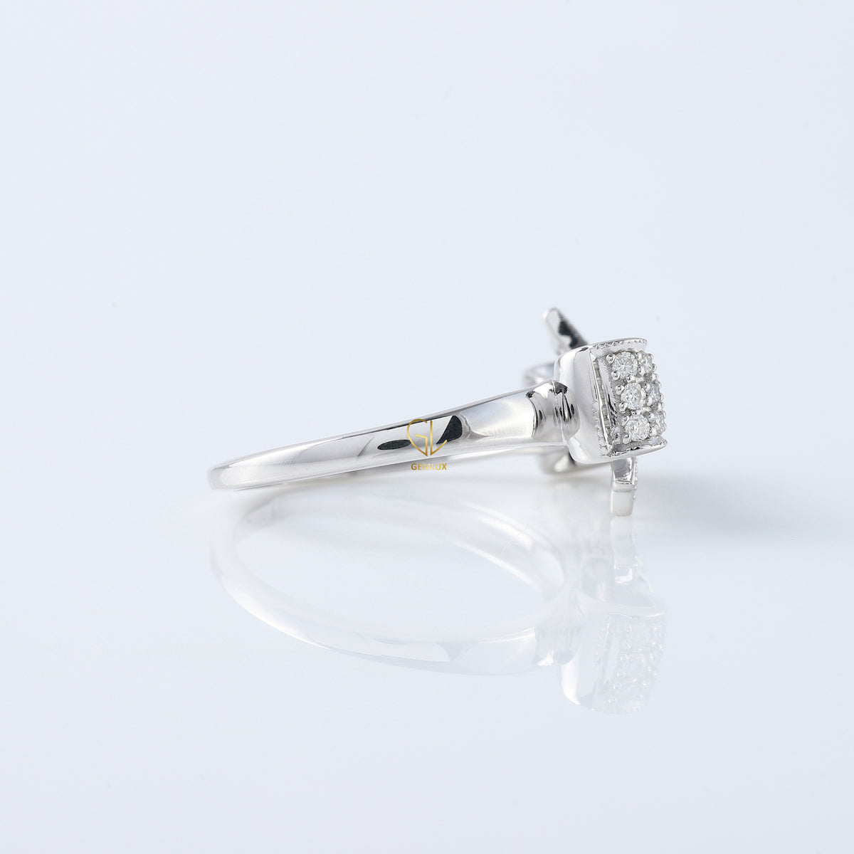 Vintage Bow Style Round Cut Moissanite Diamond Engagement Ring