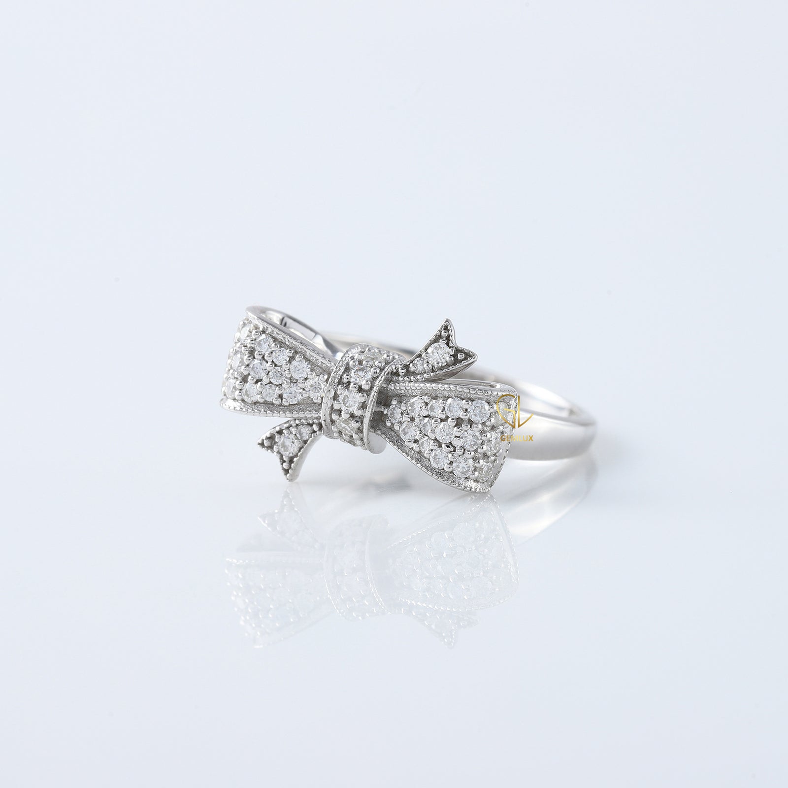 Vintage Bow Style Round Cut Moissanite Diamond Engagement Ring