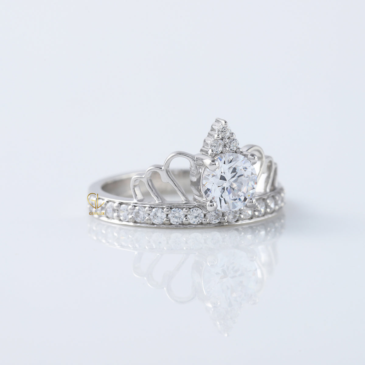 Round Cut Moissanite Queen Crown Proposal Ring