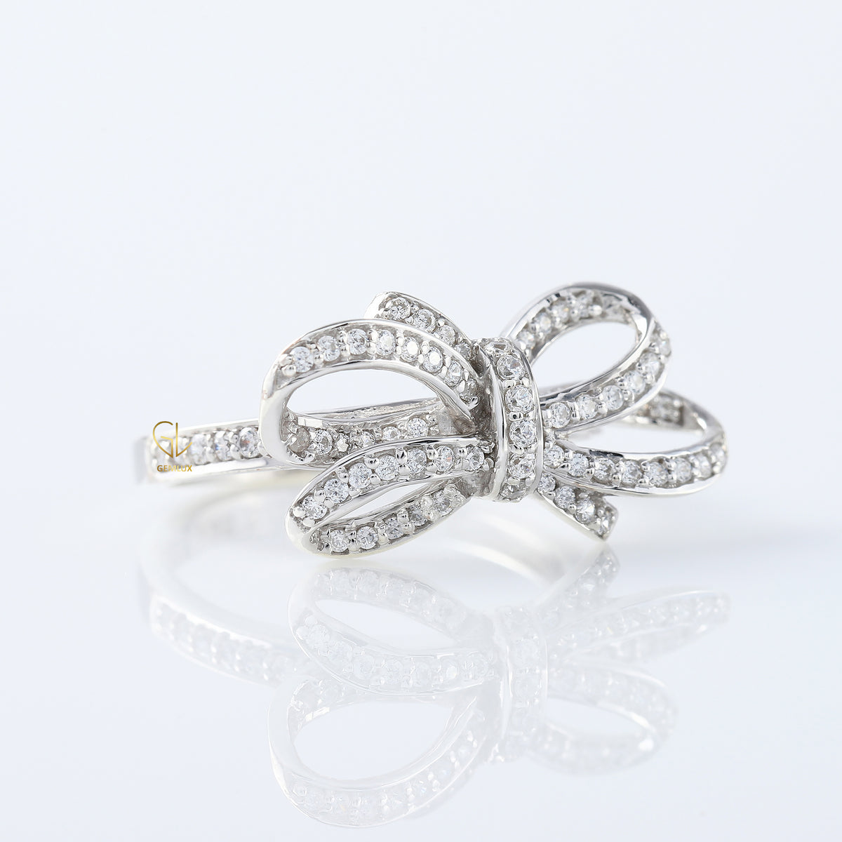 Round Cut Moissanite Bow Knot Engagement Ring