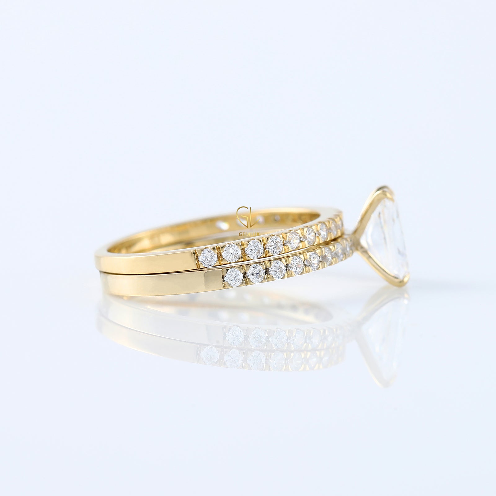 Radiant Cut Lab Grown Diamond Ring Set