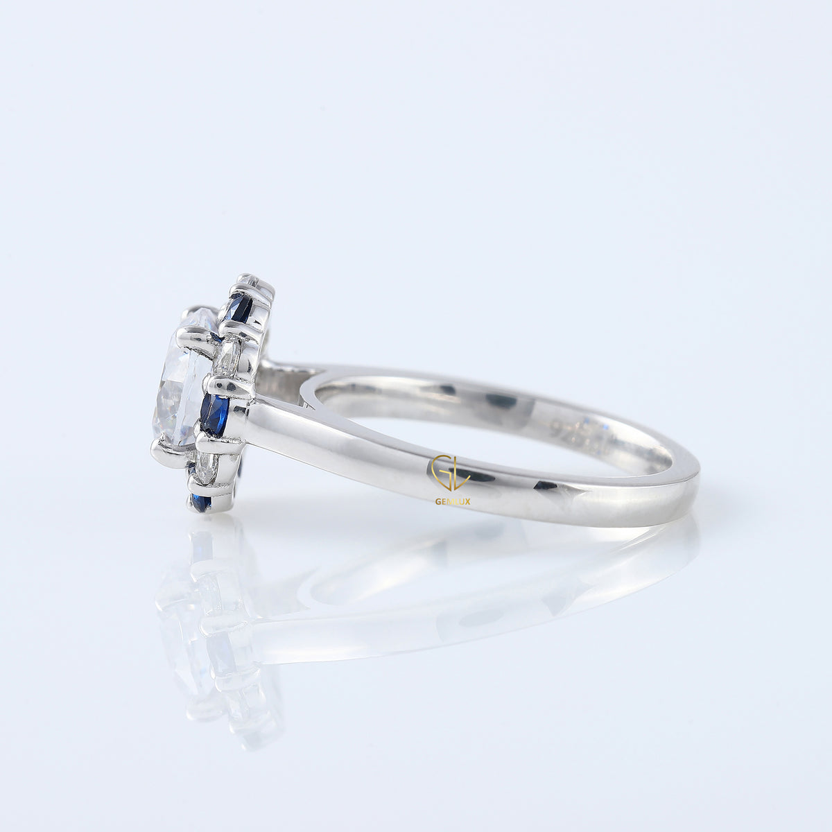 Round Cut Moissanite Halo Engagement Ring For Her
