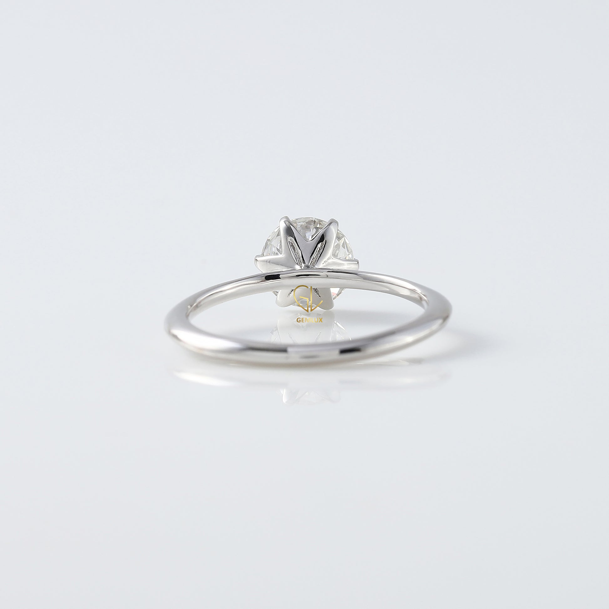 1.5 Ct Round Cut Lab Grown Diamond Solitaire Engagement Ring