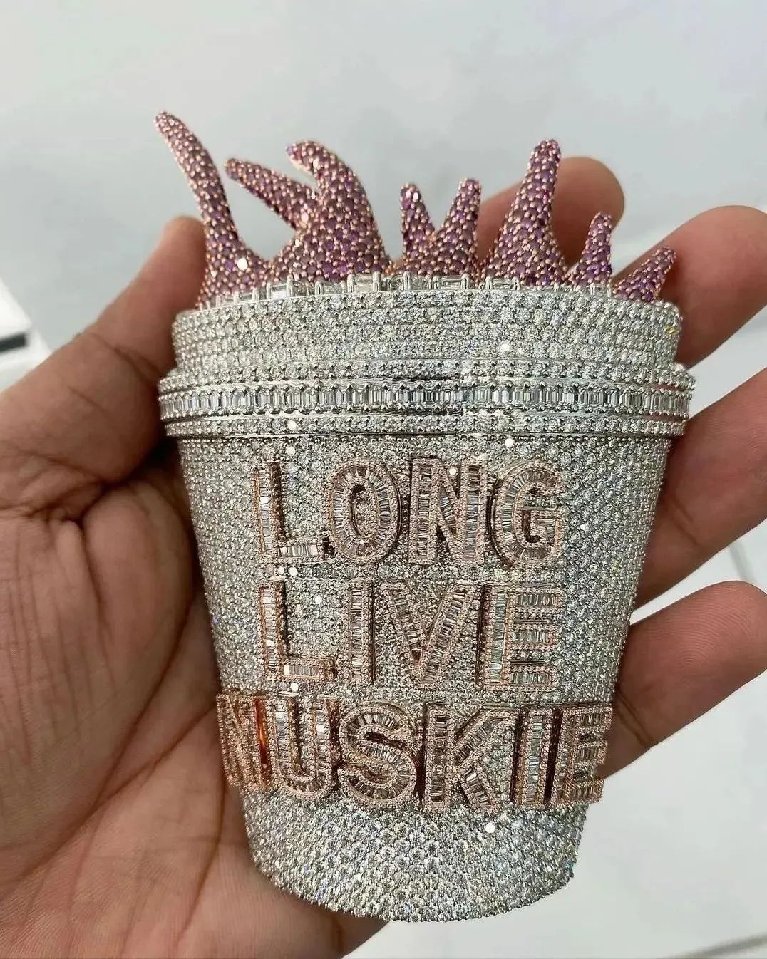 Iced Out LONG LIVE NUSKIE Pendant