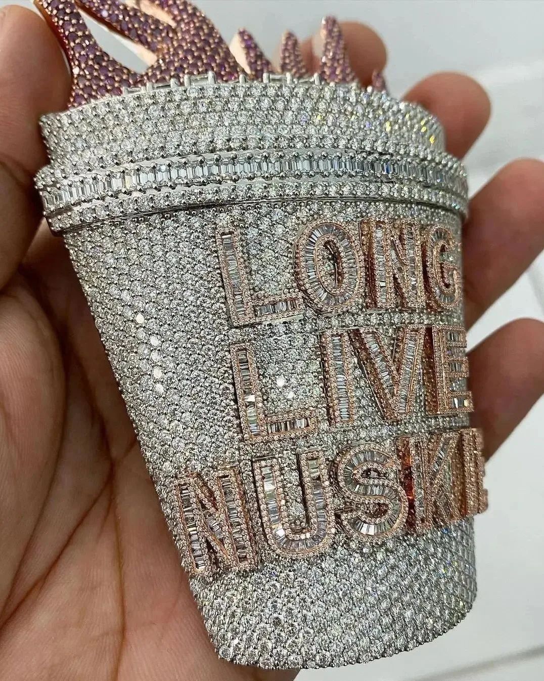 Iced Out LONG LIVE NUSKIE Pendant